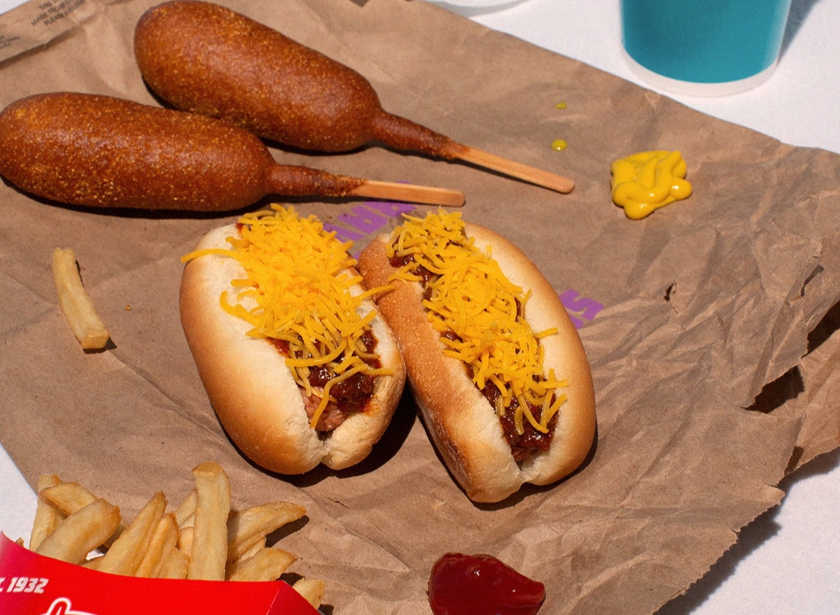 White Castle vs. Krystal 7 Major Differences in 2024