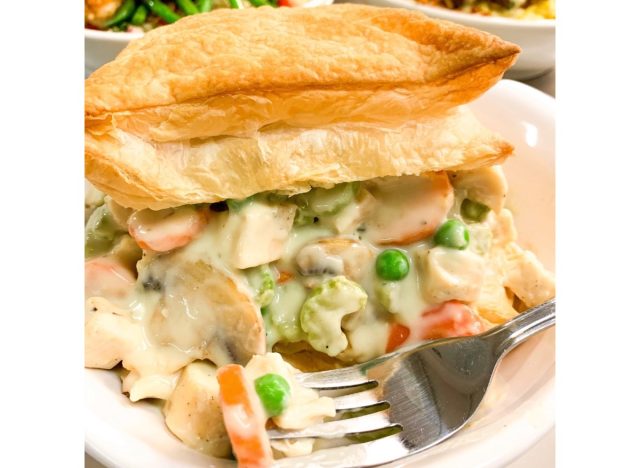 metro diner pot pie