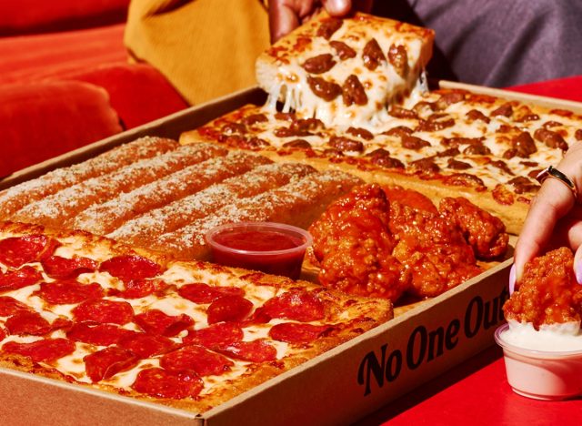 Pizza Hut Big Dinner Box