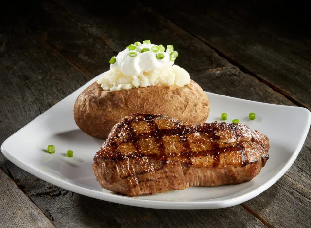 Sizzler: 8 oz. Tri Tip Sirloin