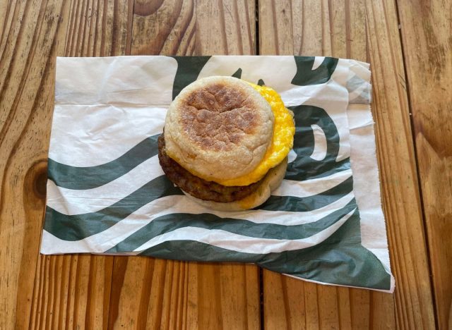 starbucks sausage cheddar egg