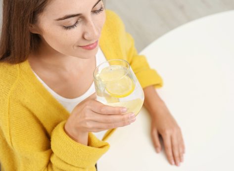 10 Ways Drinking Lemon Water Can Support Weight Loss