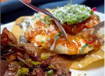 rosa mexicano huevos rancheros