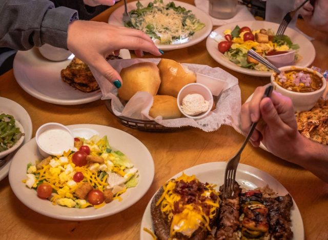 Texas Roadhouse table