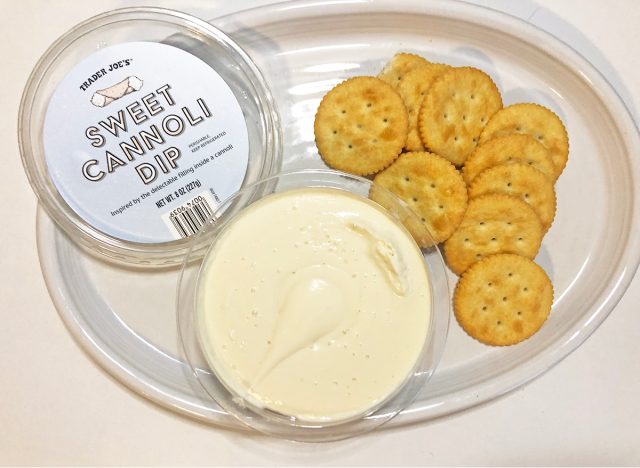 trader joe's sweet cannoli dip