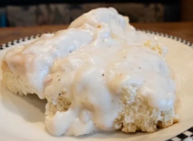 black bear diner biscuits gravy