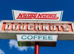 krispy kreme doughnuts sign
