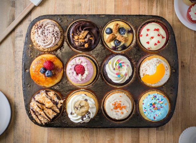 molly's cupcakes BYO dozen