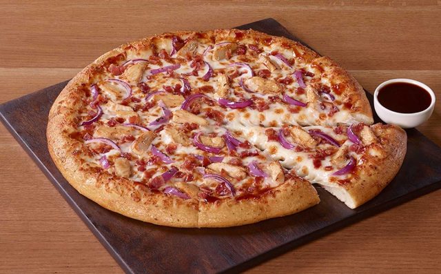 Pizza Hut 14" Backyard BBQ Chicken Pizza