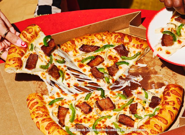 pizza hut cheesesteak pie