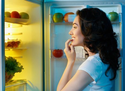 Side Effects of Eating Before Bedtime