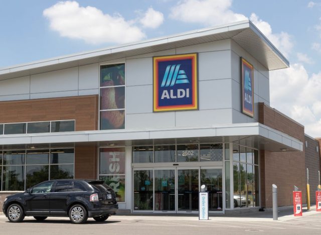 Aldi exterior