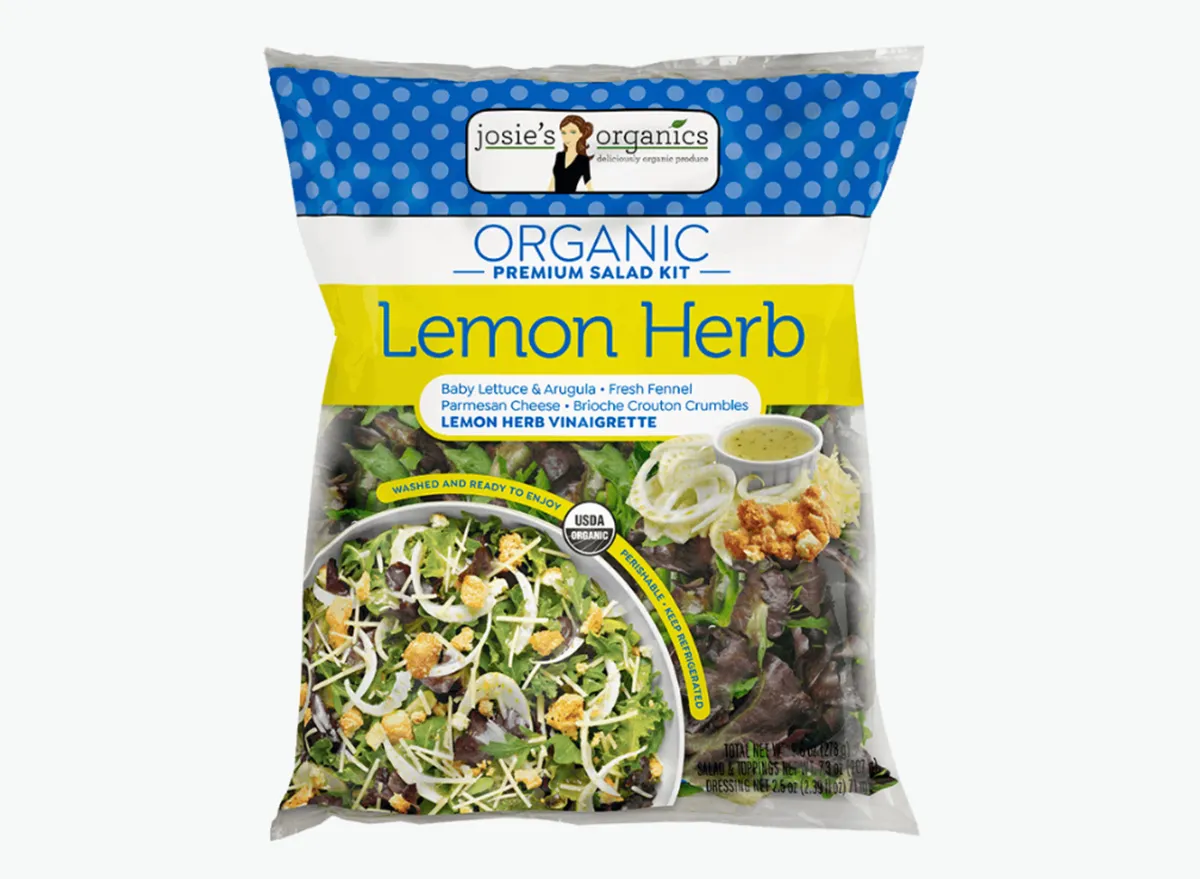 9 Healthiest Bagged Salad Kits—and 3 To Avoid