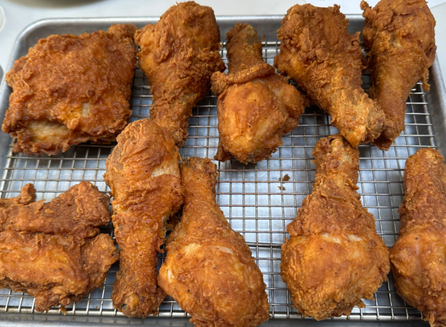 kroger fried chicken on a tray.