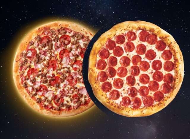 7-Eleven solar eclipse pizza deal