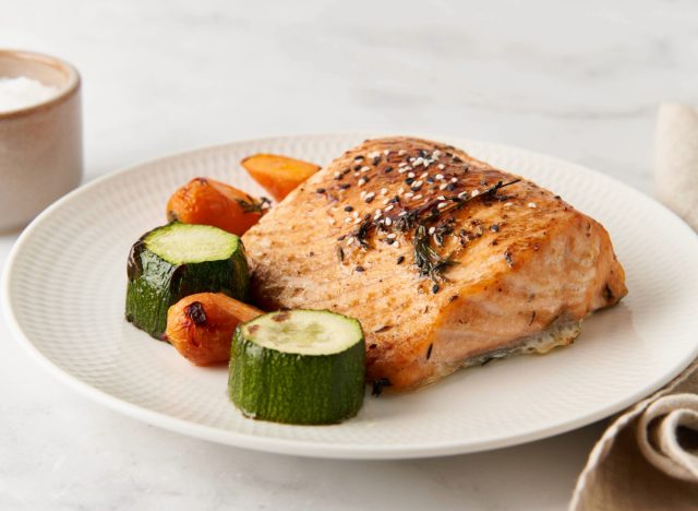 baked salmon with veggies