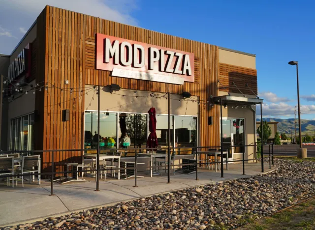 mod pizza exterior