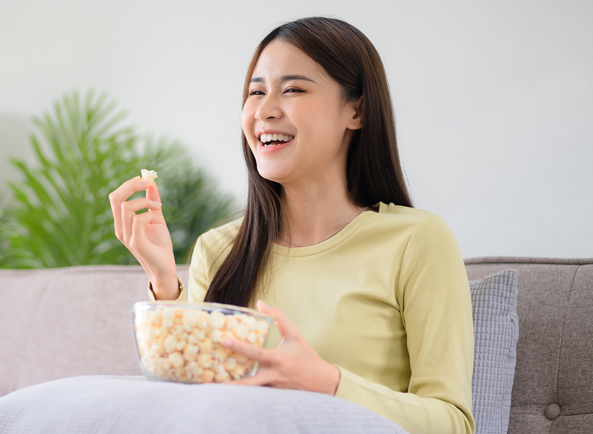 12 Healthy Snacks for Diabetics, Approved by Dietitians