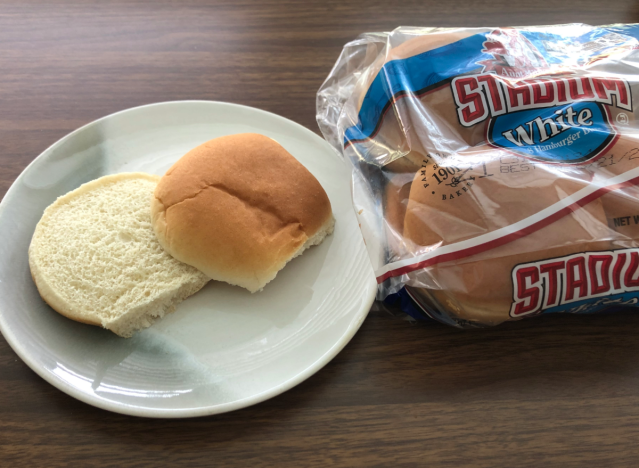 stadium white buns 
