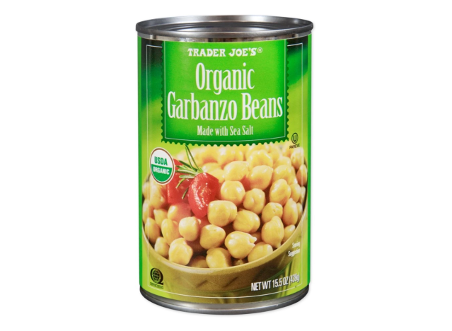 can of garbanzo beans