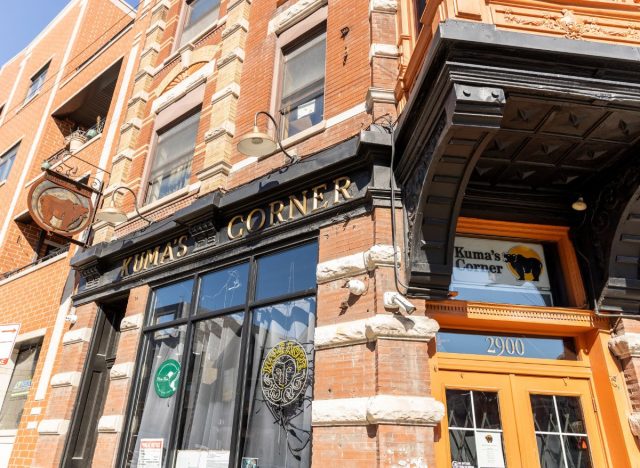 Kuma's Corner exterior