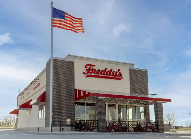 freddy's restaurant exterior