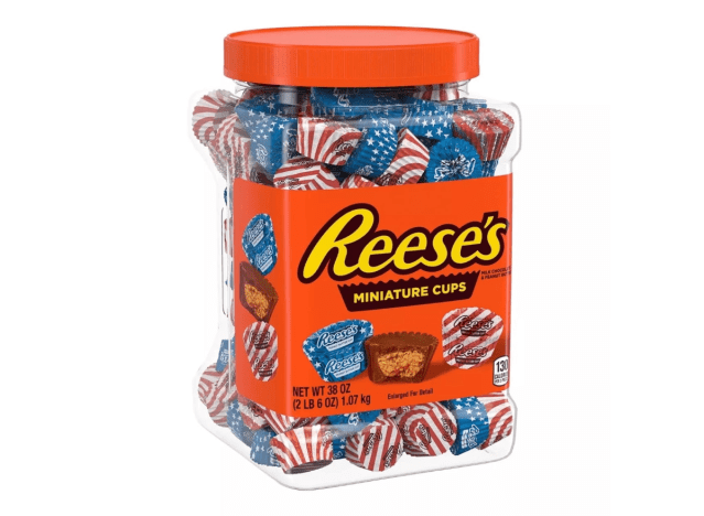 a jar of patriotic reese's