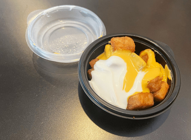 a bowl of taco bell cheesy fiesta potatoes