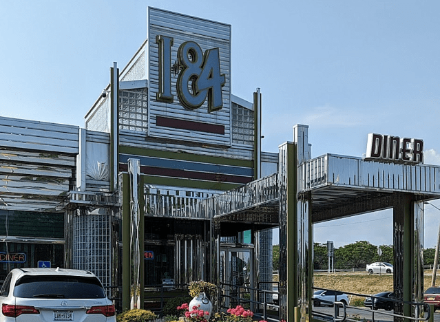 exterior of i-84 diner
