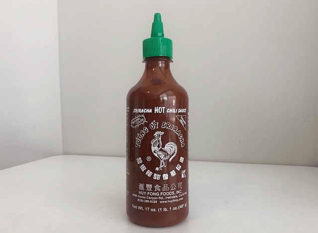 a bottle of sriracha hot sauce 
