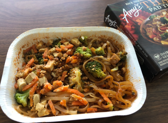 amy's thai pad thai in the tray 