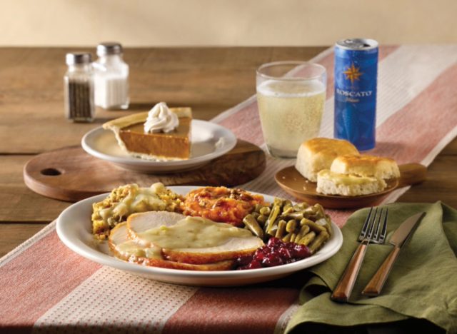Cracker Barrel Premium Homestyle Turkey & Dressing Meal