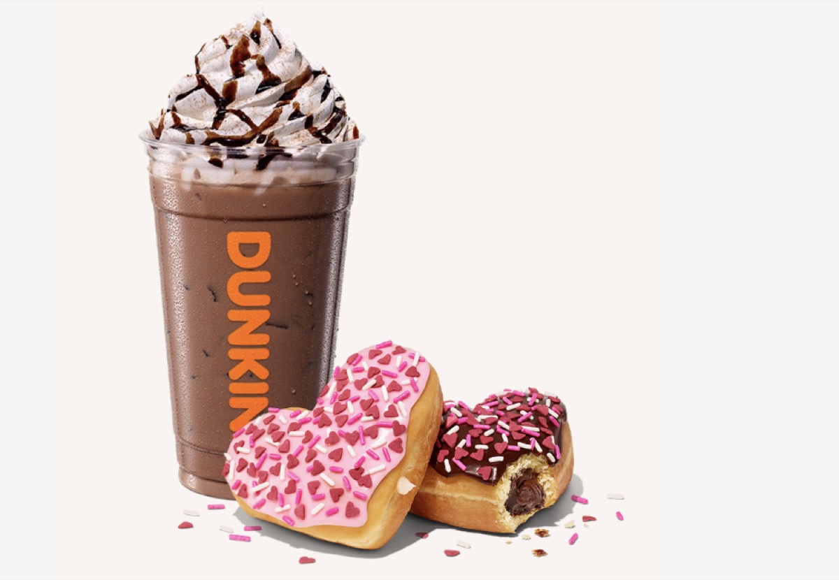 Dunkin Brings Back Two Fan Favorite Donuts And Customers Are Thrilled dunkin-brings-back-two-fan-favorite-donuts-and-customers-are-thrilled