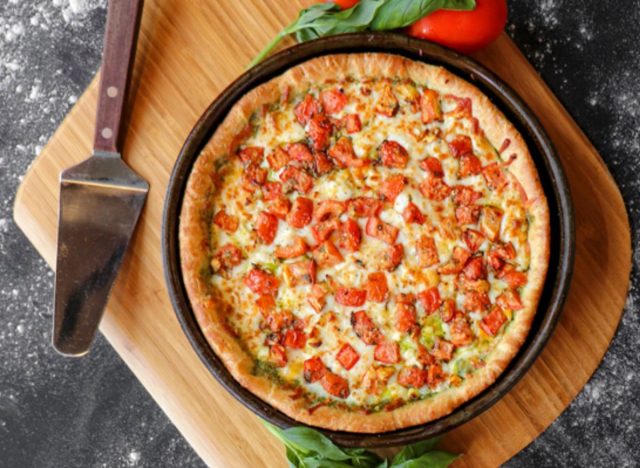 Uno Pesto Deep Dish Pizza