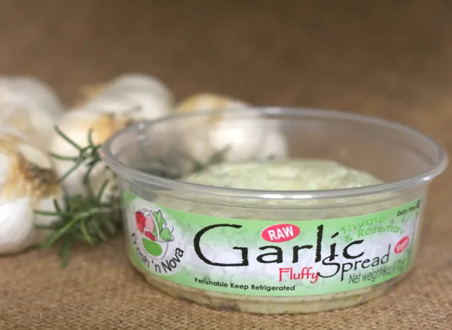Fresh N Nova Raw Fluffy Garlic Spread