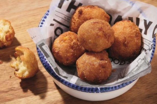 red lobster hush puppies