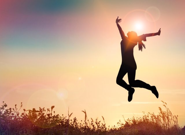 The Only 5-Minute Workout You Need to Jumpstart Your Day