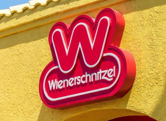 Wienerschnitzel Just Launched Chicken Tenders in a Hot Dog Bun and It’s Wild