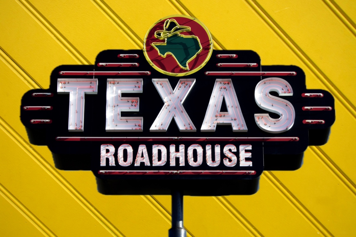 7 Insider Orders From Texas Roadhouse Employees