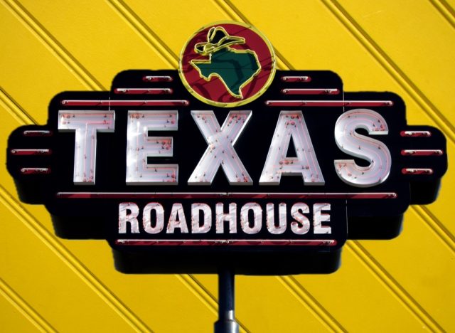 7 Insider Orders From Texas Roadhouse Employees