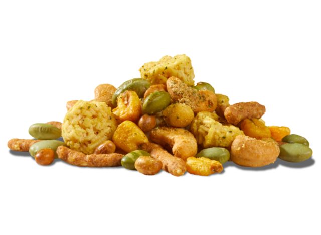 Snak Club Ramen flavored Snack Mix