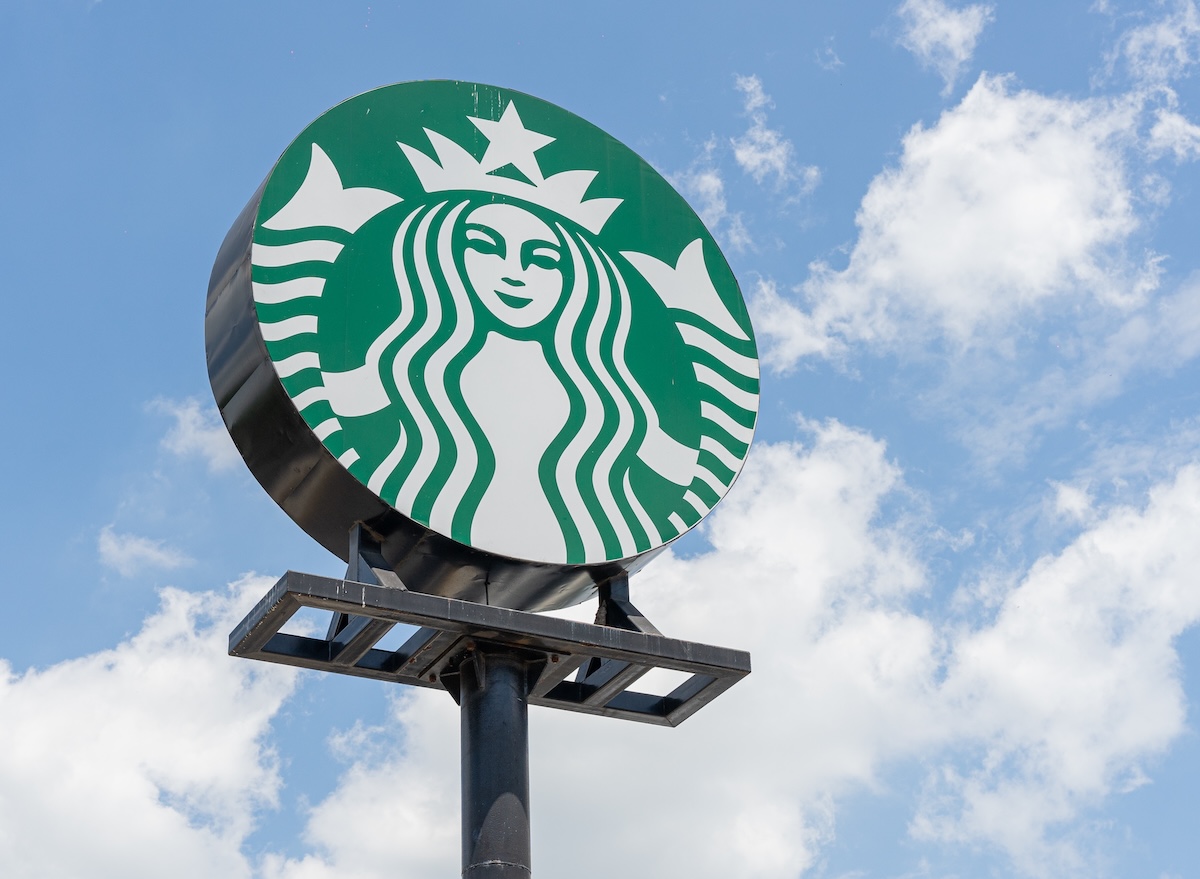 Starbucks,Coffee,Shop,Sign.,Guadalajara,,Mexico,,August,20,,2024