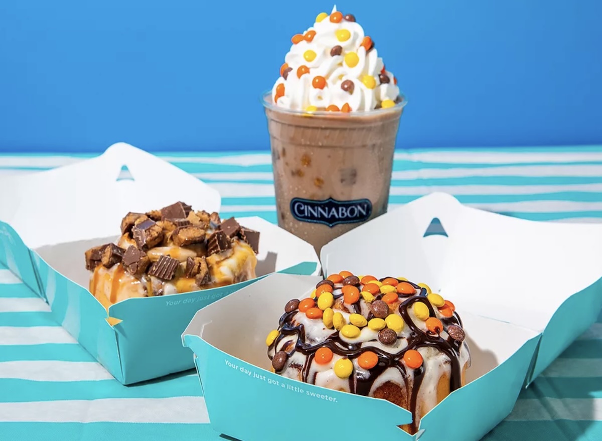 Cinnabon, Reese’s, Chocolate, Peanut Butter Cup, candy, Chillatta, Bon, restaurants, collaboration