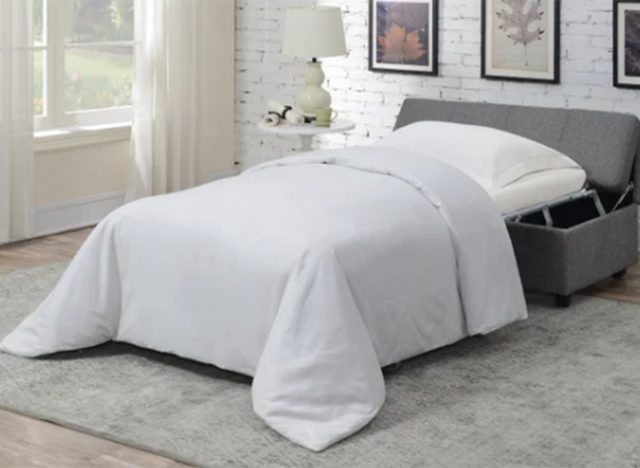Drayper Sleeper Ottoman