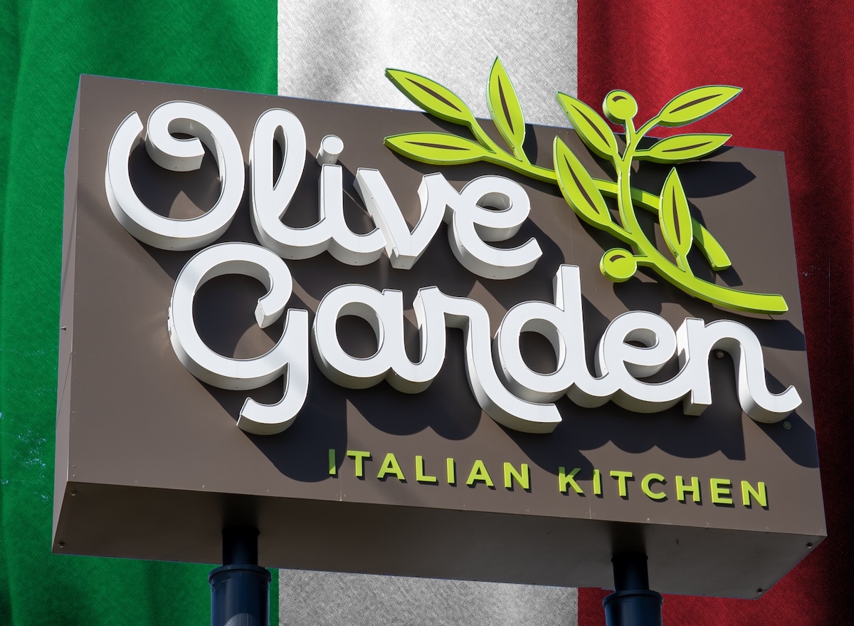 Olive Garden, Italian flag, Italy, restaurants, chains
