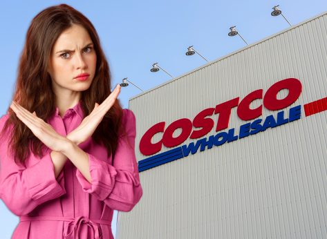 5 Costco Foods Employees Say to "Avoid"