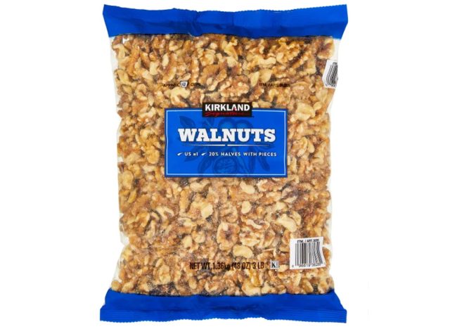 Kirkland Signature Walnut Halves, 3 lbs