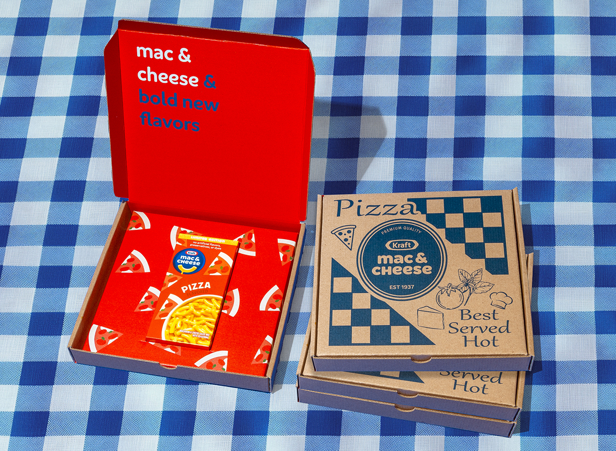 Mac and cheese pizza flavor 1