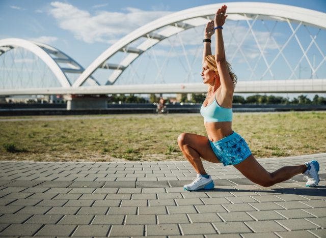 4 Ways To Walk for Torching Belly Fat and Building Muscle, According to Trainers