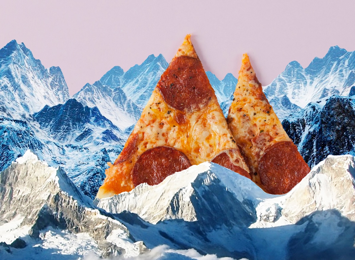 Delicious,Pizza,Among,The,Mountains